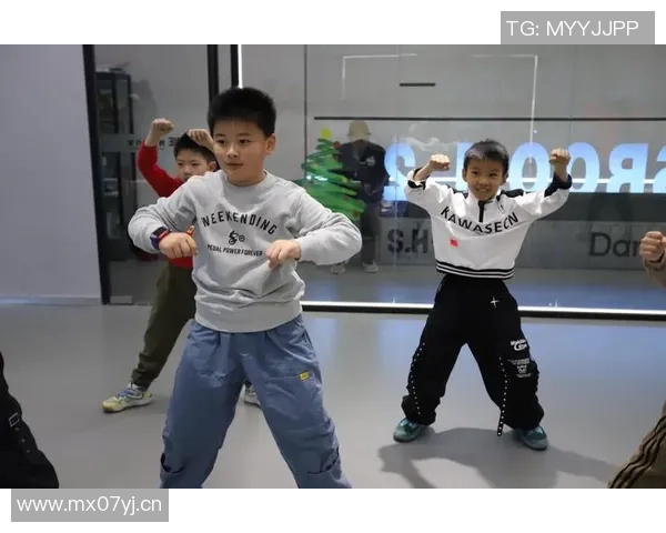 深圳街舞队的个人能力揭秘与街舞文化的深度融合探索